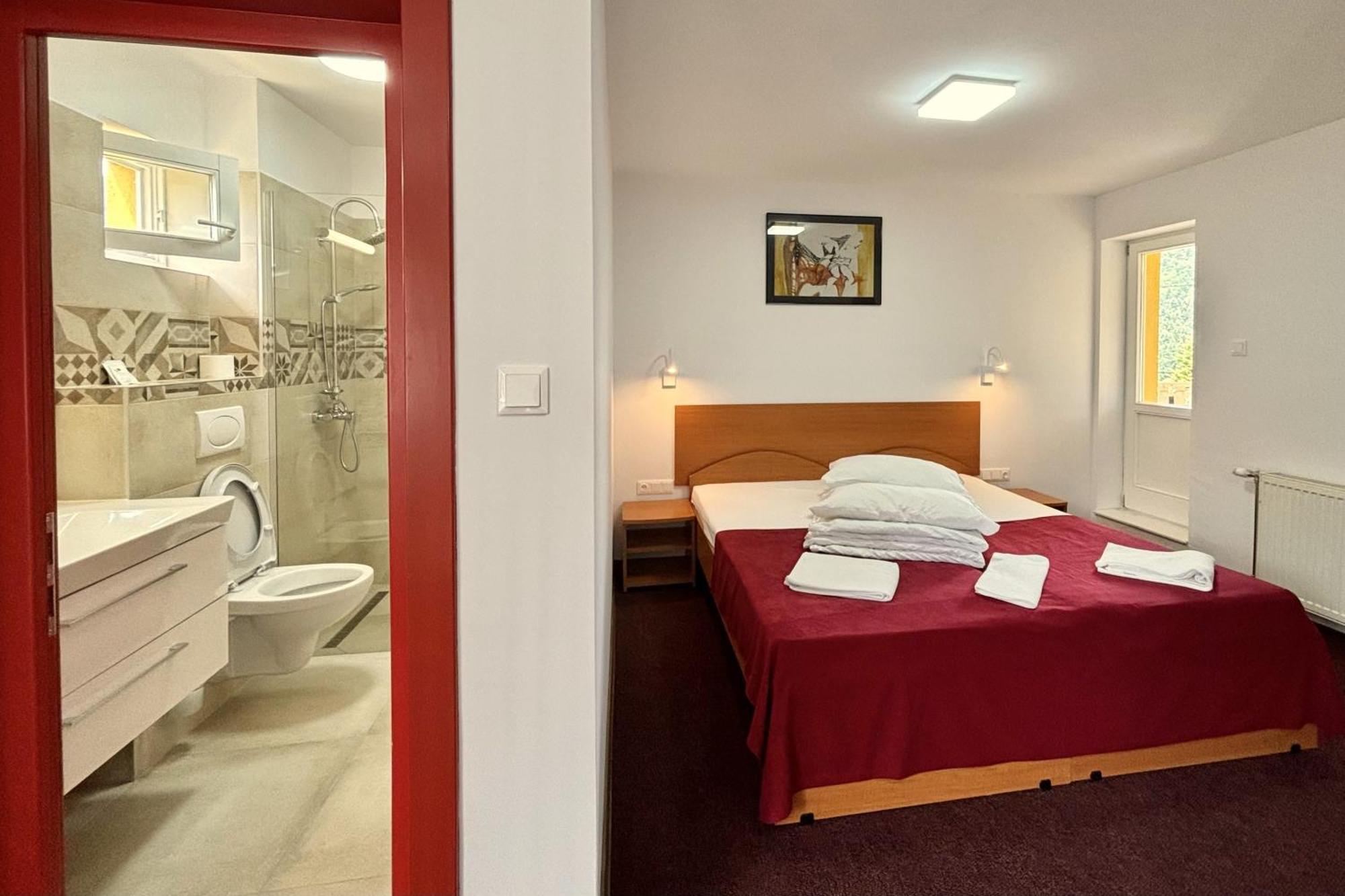 Pensiunea Iris BaileTusnad Zimmer foto